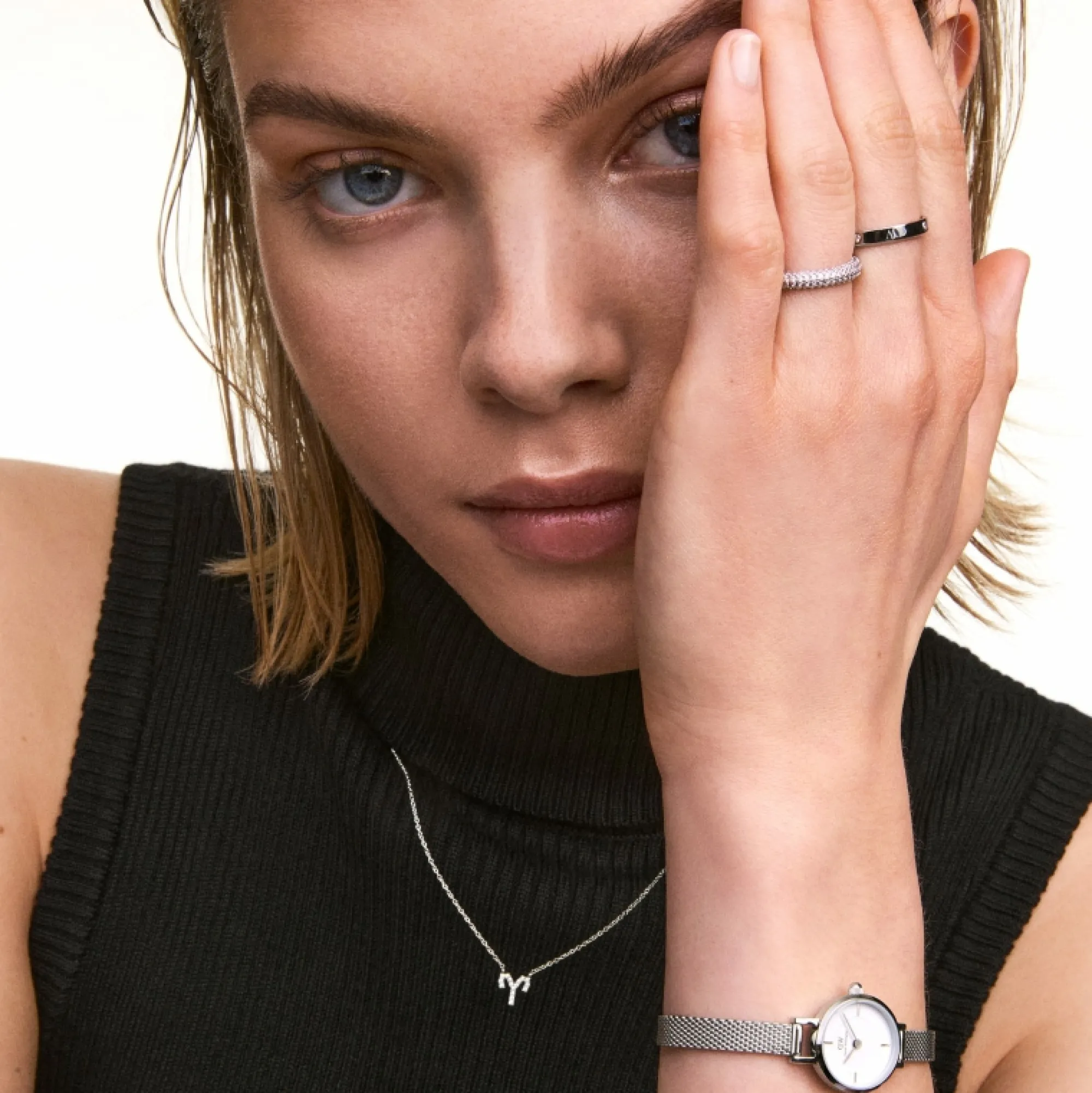 crystal_zodiac_chain_necklace_silver_46.webp Daniel Wellington Crystal Zodiac Chain Necklace