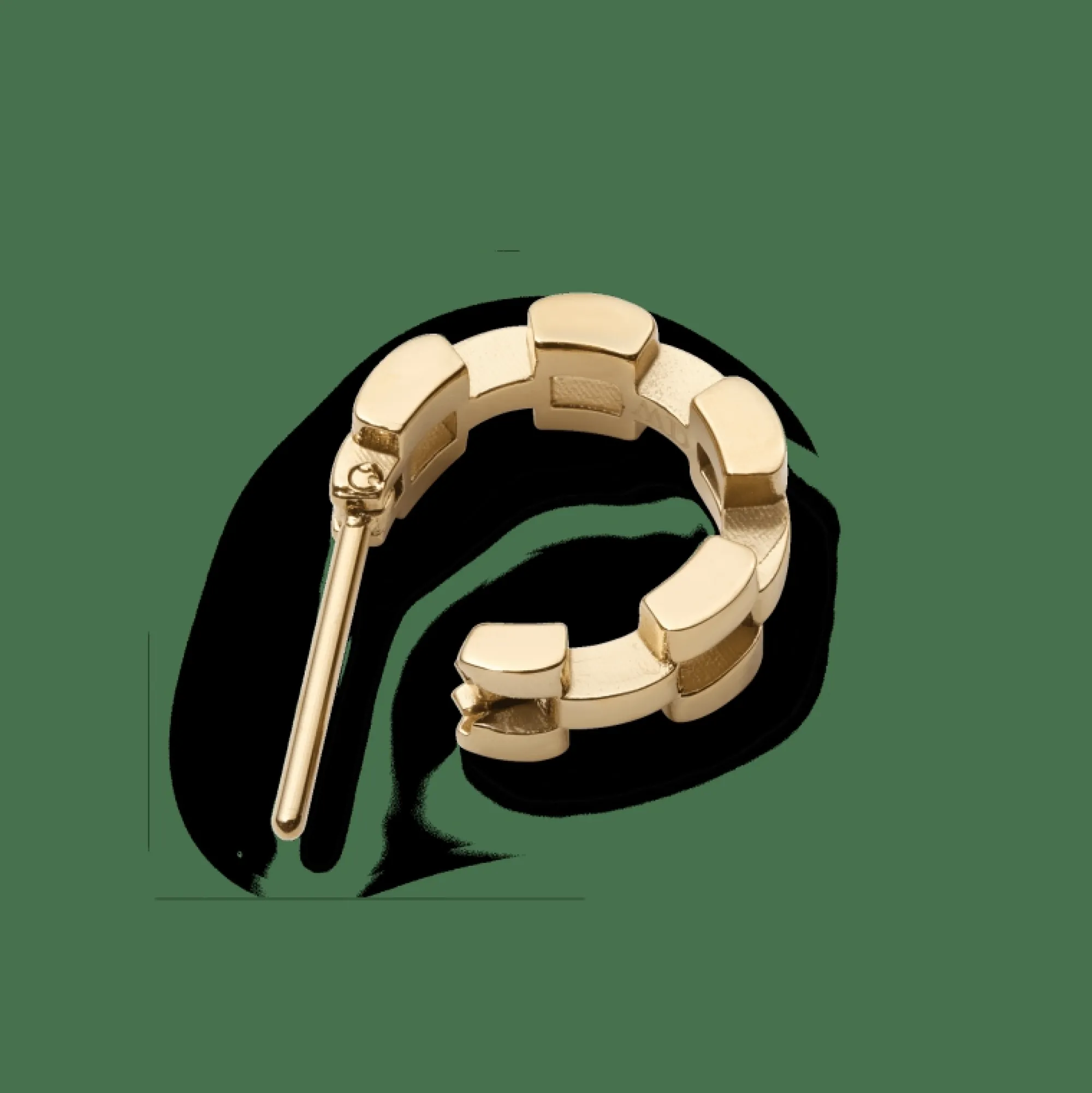 link_earrings_gold_3-1.webp Daniel Wellington 3-Link Earrings