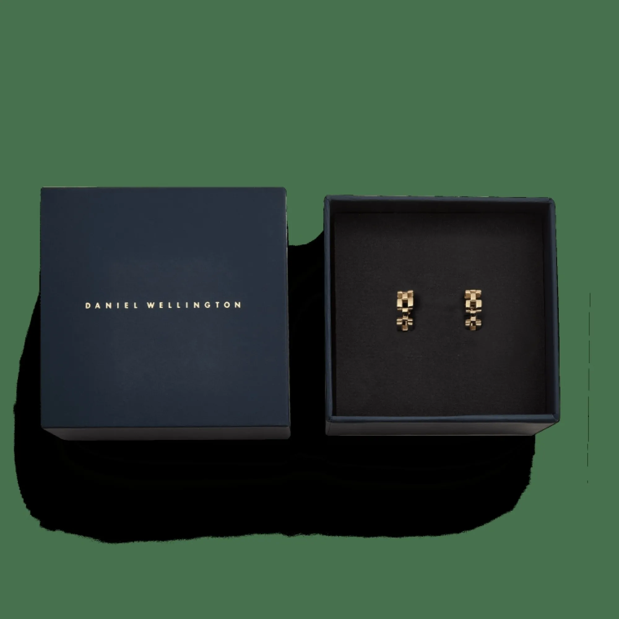 link_earrings_gold_4-1.webp Daniel Wellington 3-Link Earrings